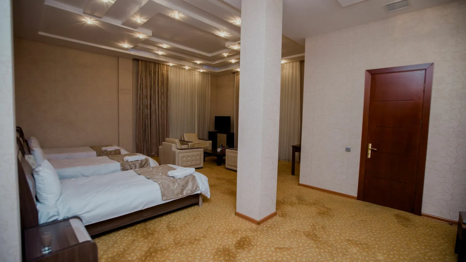 Astola Hotel バクー